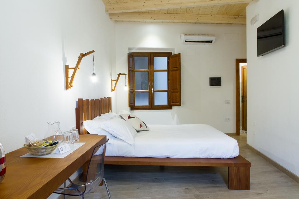 Art Guest House 칼리아리 객실 사진